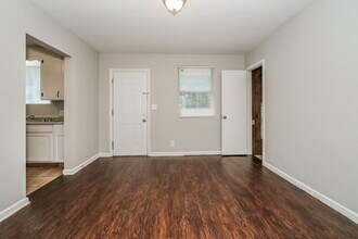 3942 Barmer Dr in Jacksonville, FL - Foto de edificio - Building Photo