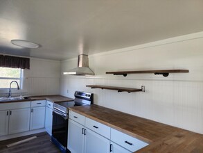 683 Pummy Rd in Ochlocknee, GA - Building Photo - Building Photo
