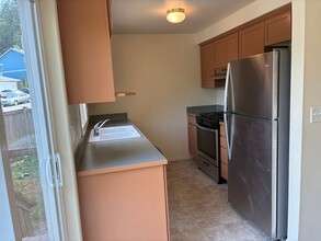 1311 N 14th Pl in Mount Vernon, WA - Building Photo - Building Photo