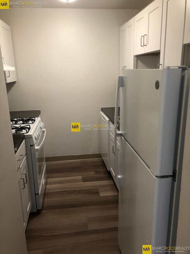 property at 25 Saint Stephen St