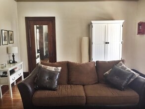 1704 Oak St in Columbus, OH - Foto de edificio - Building Photo