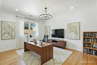 544 Sunset Way in Emerald Hills, CA - Foto de edificio - Building Photo