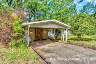 1827 Parkridge Dr in Jackson, MS - Building Photo - Building Photo