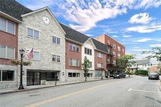 100 Main St in Eastchester, NY - Building Photo - Building Photo
