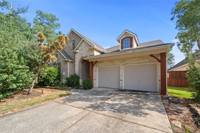 property at 18 Jester Oaks Pl
