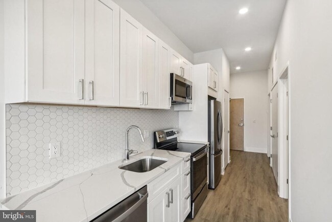 property at 1622 Point Breeze Ave