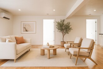 548 Main St in Sturbridge, MA - Building Photo - Building Photo