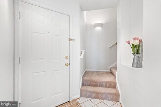 46628 Drysdale Terrace in Sterling, VA - Building Photo - Building Photo