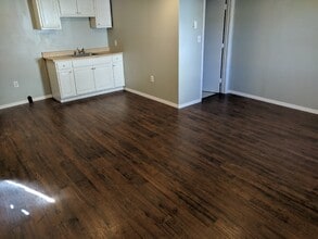 1172 Wyoming Ave in Exeter, PA - Foto de edificio - Building Photo