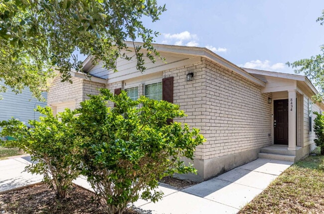 8434 Miners Point in San Antonio, TX - Building Photo - Building Photo
