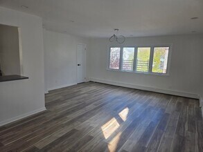 157 Neptune Ave in Jersey City, NJ - Building Photo - Building Photo