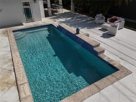 7780 SW 28th St in Miami, FL - Building Photo