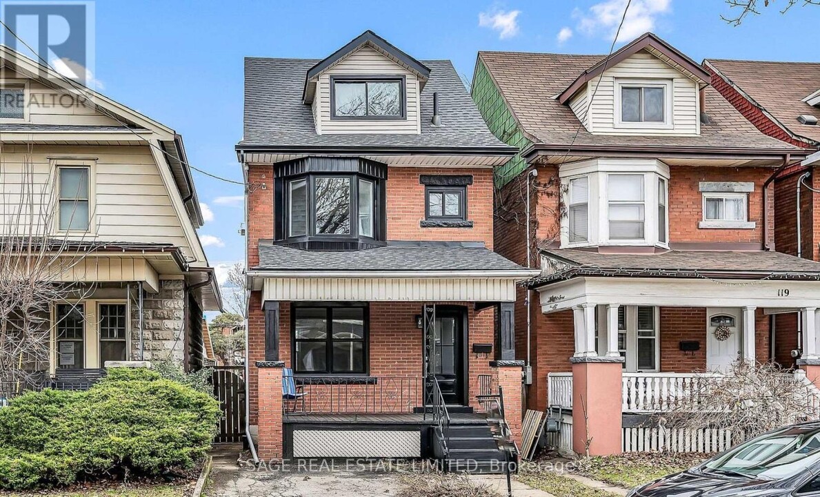 117 Rosslyn Ave N in Hamilton, ON - Building Photo