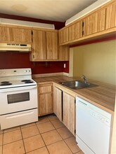 10637 NW 10th St in Pembroke Pines, FL - Building Photo - Building Photo