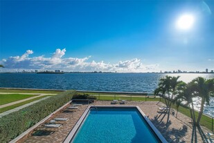 1700 NE 105th St in Miami Shores, FL - Building Photo