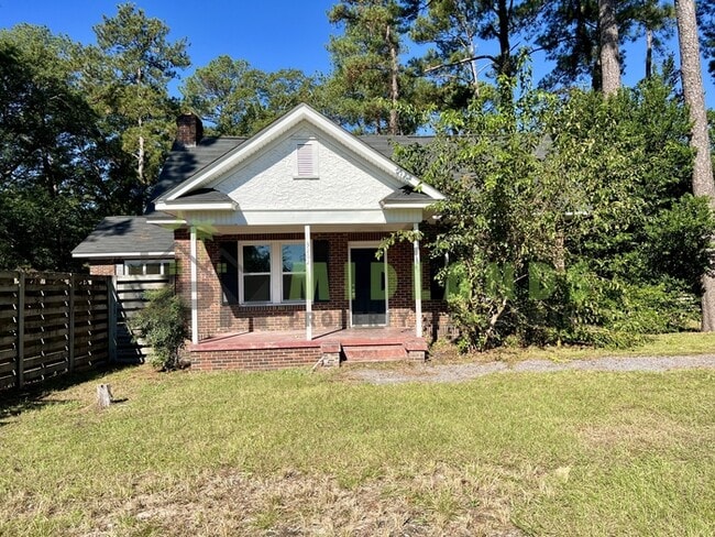 property at 3202 Belvedere Dr