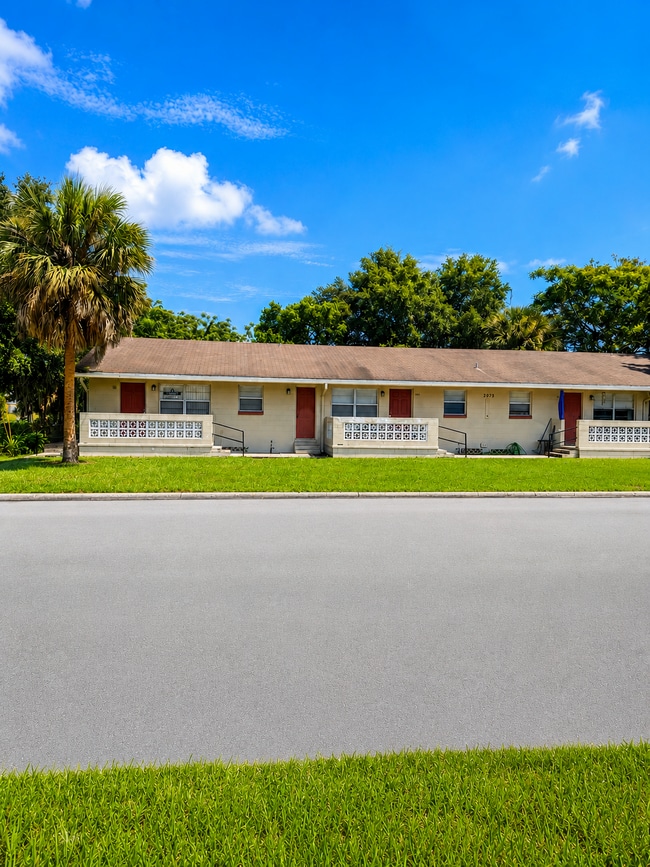 property at 2075 Howell Branch Rd