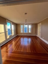 61 Park St, Unit 3 in Lynn, MA - Foto de edificio - Building Photo