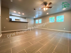 6166 Jennie Dr in Fort Worth, TX - Building Photo - Building Photo