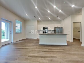 2686 Sunrise Lndg Lp in Tavares, FL - Building Photo - Building Photo
