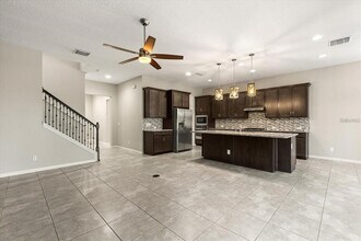 1046 Grand Hilltop Dr in Apopka, FL - Building Photo - Building Photo