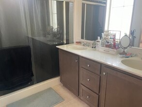 27171 Denali Peak Rd in Menifee, CA - Foto de edificio - Building Photo