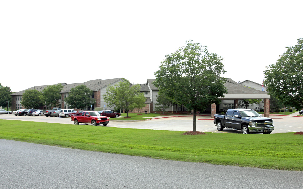 Hickory Crossing in Sapulpa, OK - Building Photo