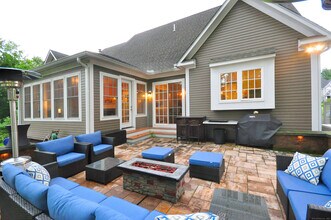 7 Newcastle Pl in Farmington, CT - Building Photo - Building Photo