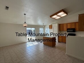 111 Buck Run Dr in Oroville, CA - Building Photo - Building Photo