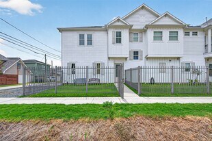 2311 Rutland St in Houston, TX - Building Photo