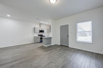 319 N Carolina St-Unit -B in Houston, TX - Building Photo - Building Photo