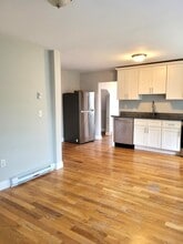 85 Germain Ave in Quincy, MA - Building Photo - Building Photo