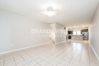 5572 Mercado Dr in Port Richey, FL - Building Photo - Building Photo