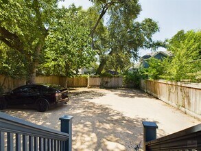 705 E 32nd St in Austin, TX - Building Photo - Building Photo