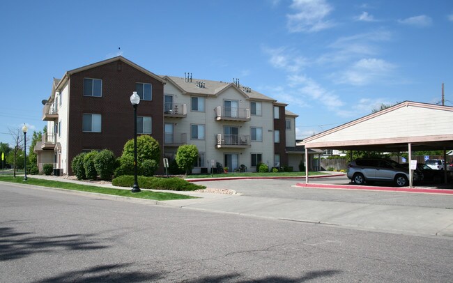 South Creek Apartments in Littleton, CO - Foto de edificio - Building Photo
