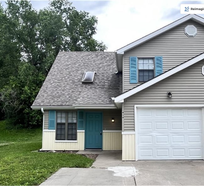 property at 421-421 Spring Ave