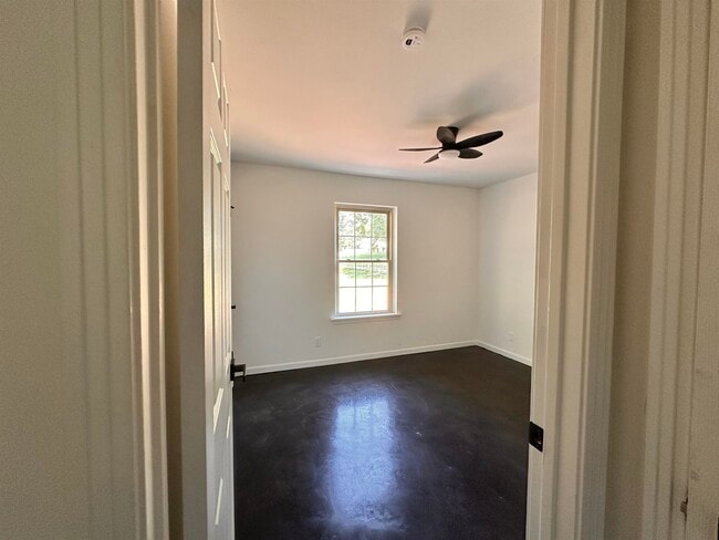 185 Rachel Cove in Drummonds, TN - Foto de edificio - Building Photo