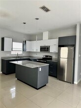 2013 Stardust Ln in Edinburg, TX - Building Photo - Building Photo