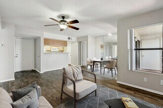 Twin Palms in Mesa, AZ - Building Photo - Building Photo