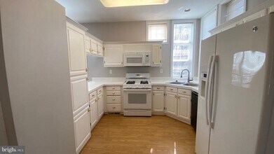 7642 Bluff Point Ln in Elkridge, MD - Building Photo - Building Photo