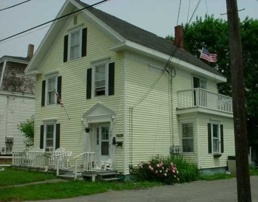 18 Suffolk St in Rockland, ME - Building Photo