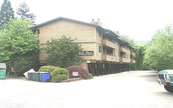 Park Shore Apartments in Issaquah, WA - Foto de edificio - Building Photo