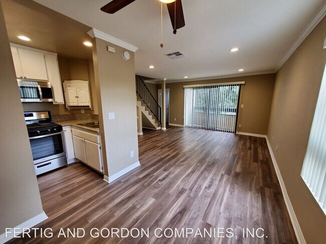 651 W California Ave in Glendale, CA - Building Photo - Building Photo