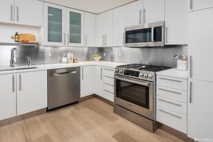 200 Brannan St in San Francisco, CA - Building Photo