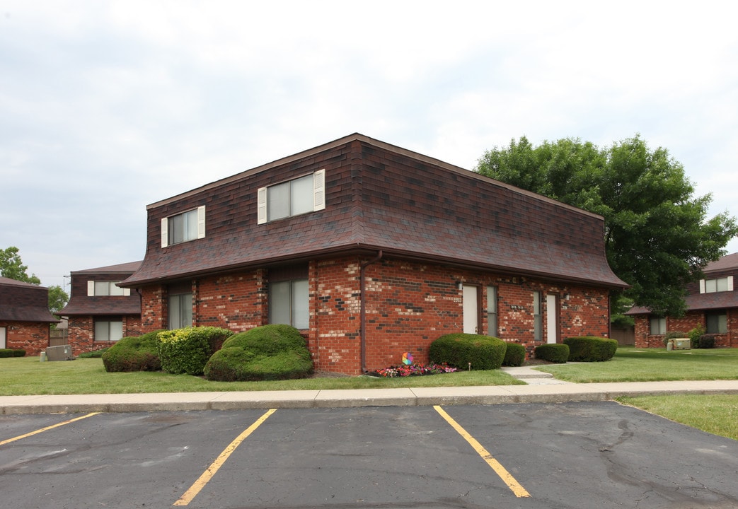 The Grove Apartments in Grove City, OH - Building Photo