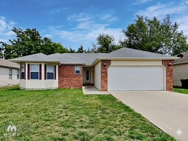 624 S Mahn Ave in Springfield, MO - Building Photo