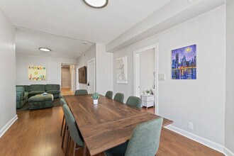 2503 W Harrison St in Chicago, IL - Building Photo - Building Photo