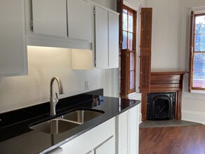 229 E Gordon St in Savannah, GA - Building Photo - Building Photo