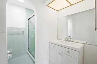 50 Matador Ln in Davie, FL - Building Photo - Building Photo