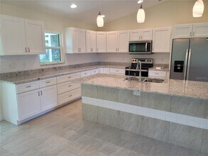 3947 Meredith Ave in North Port, FL - Building Photo - Building Photo